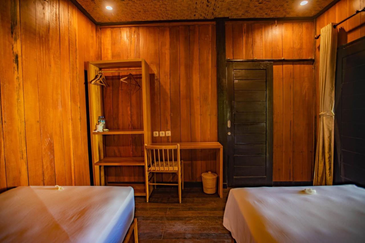 Gili Sands Hotel & Bar Джили Трауанган Екстериор снимка